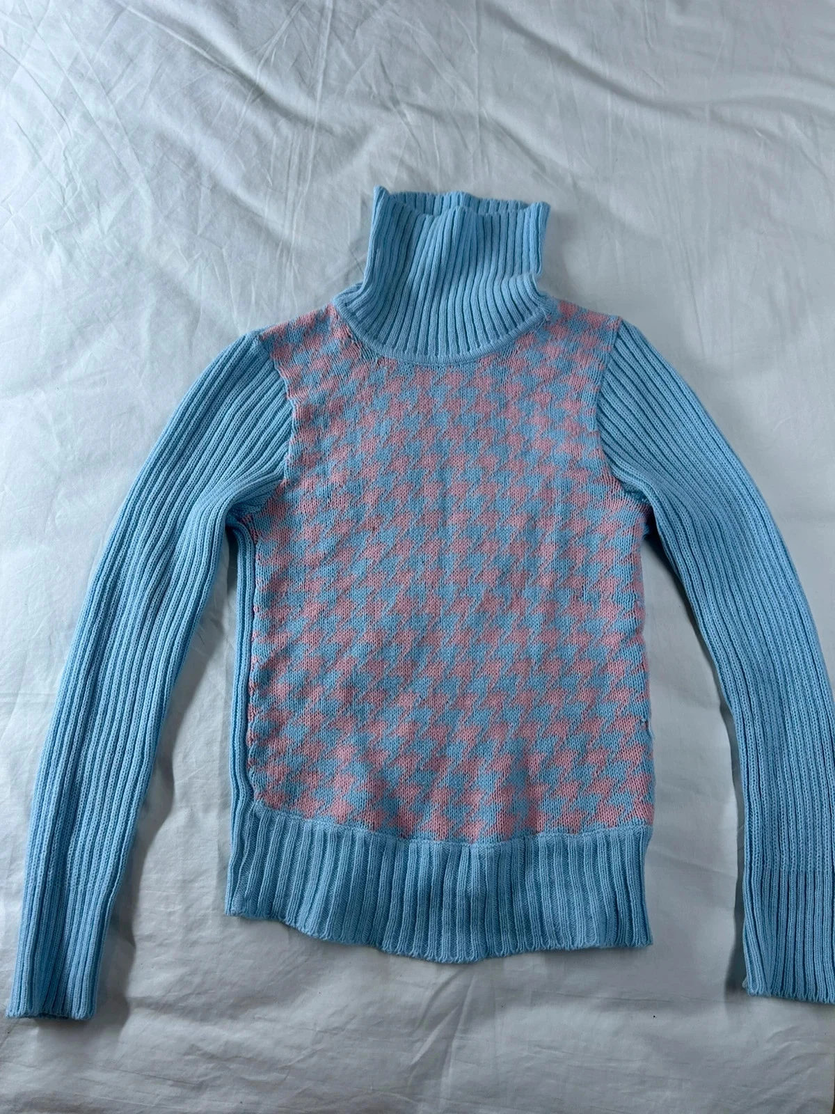 Pull col roulé bleu clair rose clair vintage
